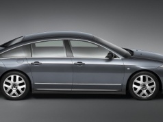 Używany Citroen C6 to wstęp do pięknej przygody. Dobrego paliwa już nie ma