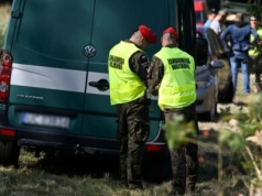 Żandarmeria Wojskowa i prokuratura prowadzą czynności po znalezieniu obiektu przypominającego drona