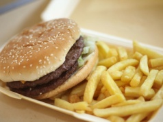 Już cztery dni fast foodów mogą zrujnować twoją pamięć