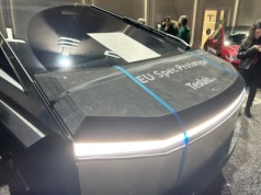 Tesla Cybertruck nie może być importowany ani rejestrowany w Niemczech. Szwajcarzy doczepili mu piankę i chcą to homologować
