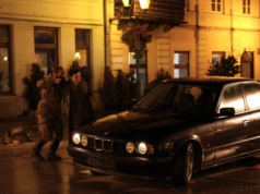 Piotrków Trybunalski w roli Legnicy. Filmowcy na starówce kręcili serial szpiegowski dla TVP
