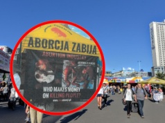 Antyaborcyjny namiot może zostać na „Patelni”. Drastyczne zdjęcia płodów nie łamią prawa