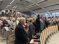 Łódzki Uniwersytet Trzeciego Wieku zainaugurował rok akademicki. „Najstarsza studentka ma 98 lat”