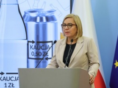 System kaucyjny to nie podatek, a sposób na czystsze środowisko – minister Hennig-Kloska wyjaśnia fakty