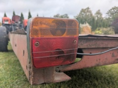Tylne lampy to tylko 100 zł… Dbajmy o siebie i innych kierowców