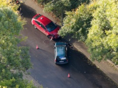Zderzenie toyoty z oplem na łuku jezdni. Sprawca odpowie przed sądem (zdjęcia)