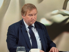 Prof. Piotrowski: Premier poniesie odpowiedzialność za Żurka