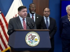 Gubernator Illinois J.B. Pritzker: W Chicago nie ma powstania. To działania ICE są agresywne