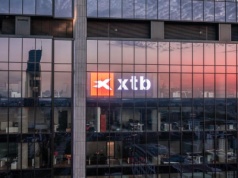 XTB uruchamia cashback dla płacących kartą. Można otrzymać do 100 zł miesięcznie