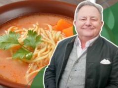 Wlej szklankę do pomidorówki jak Robert Makłowicz. Zupa nabierze smaku i wyrazistości