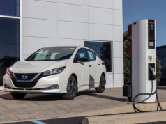 Ryzyko zapłonu popularnego elektryka Nissana. Zagrożone dziesiątki tysięcy