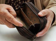 Czternasta emerytura do zwrotu? Ci seniorzy będą musieli oddać pieniądze