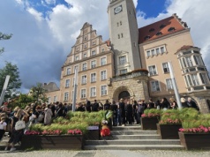 „To nie cięcia, a porządkowanie systemu”. Ratusz o zmianach w wynagrodzeniach urzędników