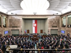 Gorąco wokół ustawy frankowej: Banki zadowolone, a frankowicze protestują. Co na to posłowie i Prezydent?