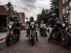Wielu czekało na ten motocykl. Super Cruiser wreszcie zadebiutował i napełnia dumą Amerykanów