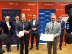 Kolejowy krok w stronę połączenia z lotniskiem w Modlinie