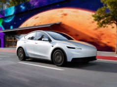 Póki co to będzie tania Tesla: Model Y Standard. Odchudzona i w niższej cenie