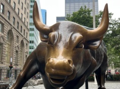 Shutdown trwa. Wall Street śrubuje rekordy