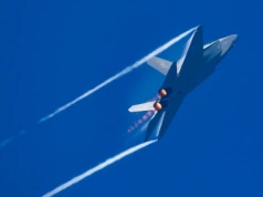 Chiński J-35 “niewidzialny” jak F-35? Pekin ogłasza przełom w technologii stealth