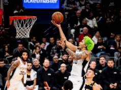 Spurs wygrali, Sochan jeszcze poza składem