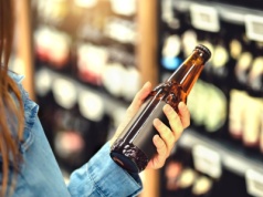 Alkoholizm w Polsce. Problem, który dostrzega większość społeczeństwa