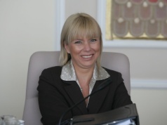 Dawna wicepremier od Tusk ma nową posadę! Elżbieta Bieńkowska znalazła ją w Ukrainie