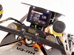 Elektryczny supermotocykl, który zawstydza spalinowe modele. Lightfighter V3-RS zjada V2 liczbami