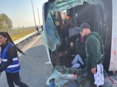 Ćwiczenia ratownicze na autostradzie A2 w regionie. Służby sprawdzały gotowość na wypadek masowy (zdjęcia)