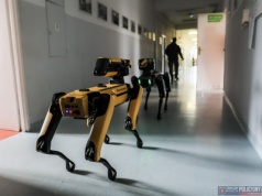 Policyjny „robopies” w akcji. Czy to przyszłość służb mundurowych? (Galeria)