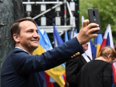 Niebywałe sceny na spotkaniu z Radosławem Sikorskim! Co tam się działo?!