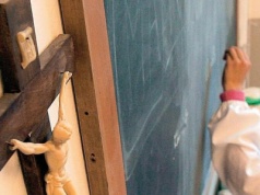 Pół miliona Polaków chce obowiązkowej religii w przedszkolach. 