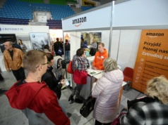 Amazon chce zatrudnić w Polsce 8,5 tys. pracowników. Wyłożył karty na stół. Tyle można zarobić