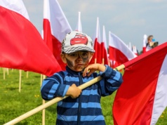 Bezpieczeństwo, lojalność wobec państwa, test obywatelski i dobra znajomość języka polskiego –  cztery filary proponowanych zmian w nadawaniu obywatelstwa polskiego cudzoziemcom
