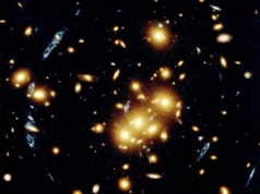 Astronomowie znaleźli ekstremalnie lekki obiekt z ciemnej materii