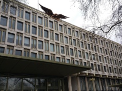 Modernistyczny budynek ambasady USA zmienili w luksusowy hotel. „Pałac w parku”