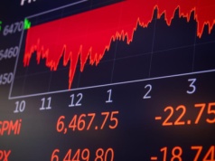 Trump wstrząsnął rynkami. Największy spadek S&P500 i Nasdaq od sześciu miesięcy