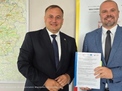 Miliony z budżetu, milczenie urzędu. Dwa wątki i jedno nazwisko