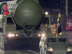 Wielka parada w Korei Północnej. Kim po raz pierwszy pokazał nową broń