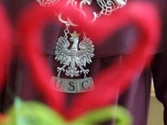 Związki partnerskie w Polsce? Rząd ujawni szczegóły wkrótce