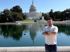 Polak miał wystąpić w USA. Cofnięto mu zaproszenie… po donosie naszych polityków