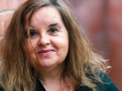 Nauczycielka WF-u tworzy związek z dwoma mężczyznami. Nie, to nie jest prowokacja