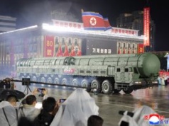 Korea Płn. pręży muskuły. 