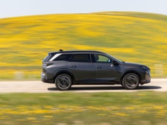 Peugeot 3008 i 5008 III objęte akcją przywoławczą. Ryzyko pożaru