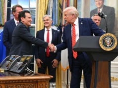 Najpierw Pfizer, teraz AstraZeneca. Donald Trump zawarł nową umową w sprawie cen leków w USA