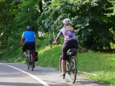Rowerzyści nagminnie łamią ten przepis. Wielu Polaków wciąż nie ma pojęcia, sypią się mandaty