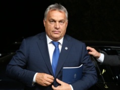 Węgry: Viktor Orban uruchomił zbiórkę podpisów „przeciwko brukselskim planom wojennym”