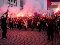 Urządzili protest przed meczem Izraela. 