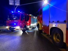 Zderzenie dwóch aut na drodze krajowej nr 2. Trwa akcja służb ratunkowych