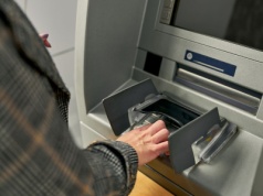 Poszedłem do bankomatu i zdębiałem. Moje nawyki zmieniły się bezpowrotnie