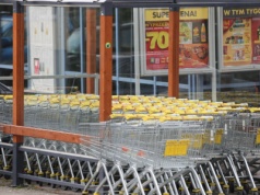 Polacy ruszą na łowy do Biedronki w poniedziałek 13 października. Kolejki murowane